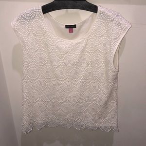 Vince Camuto short sleeve blouse